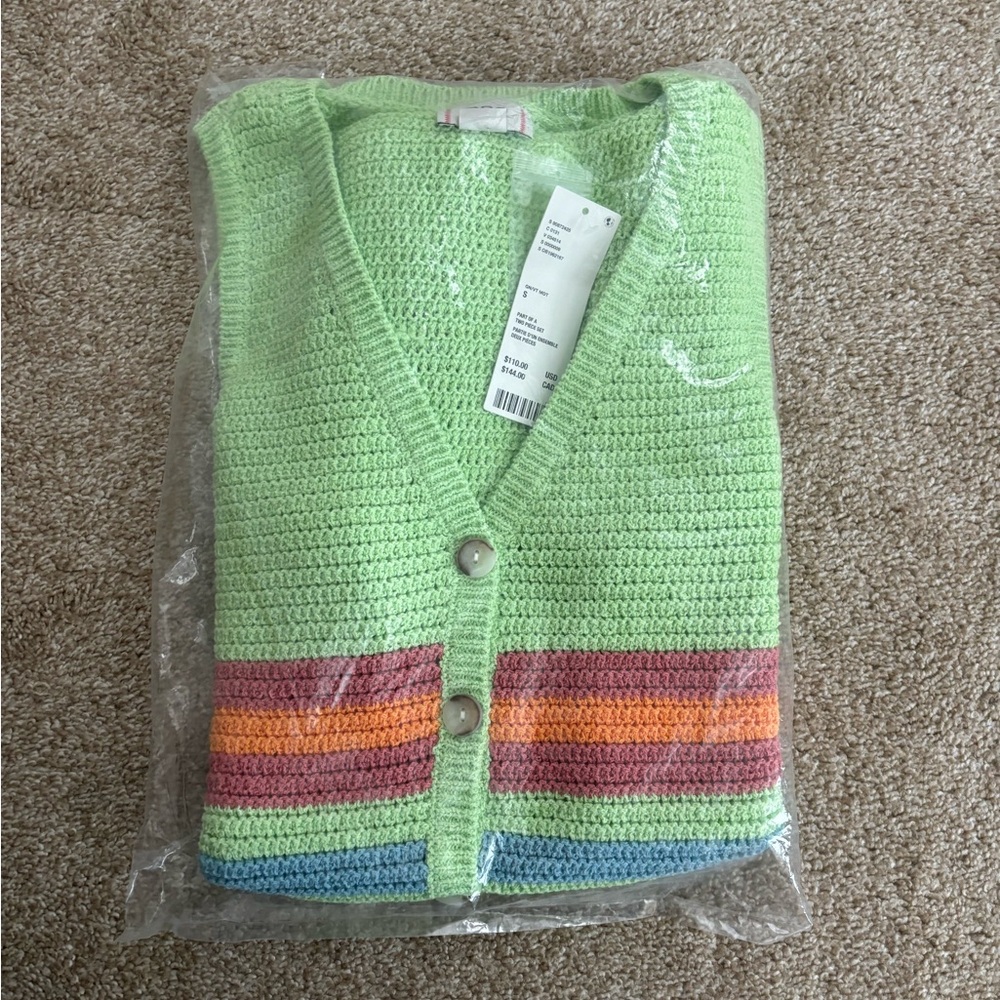 Knitted Two Piece - Picture 5 of 6